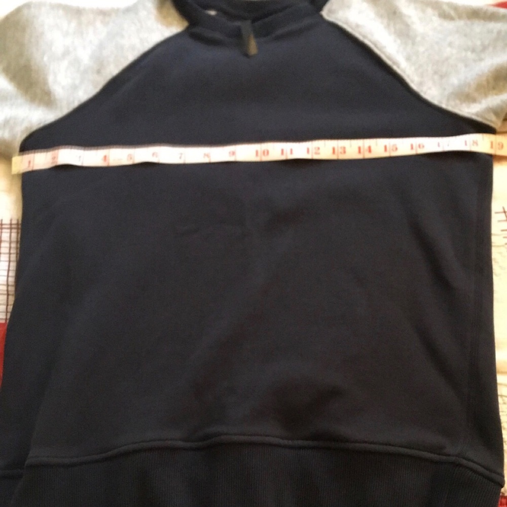 Fabletics - Postgame Crew XS black and grey